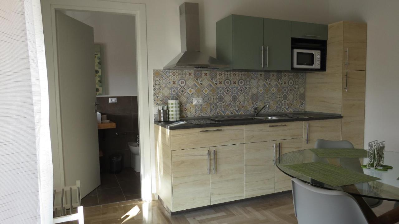 Bed and Breakfast Il Gelso Di Barcuzzi Lonato del Garda Exterior foto